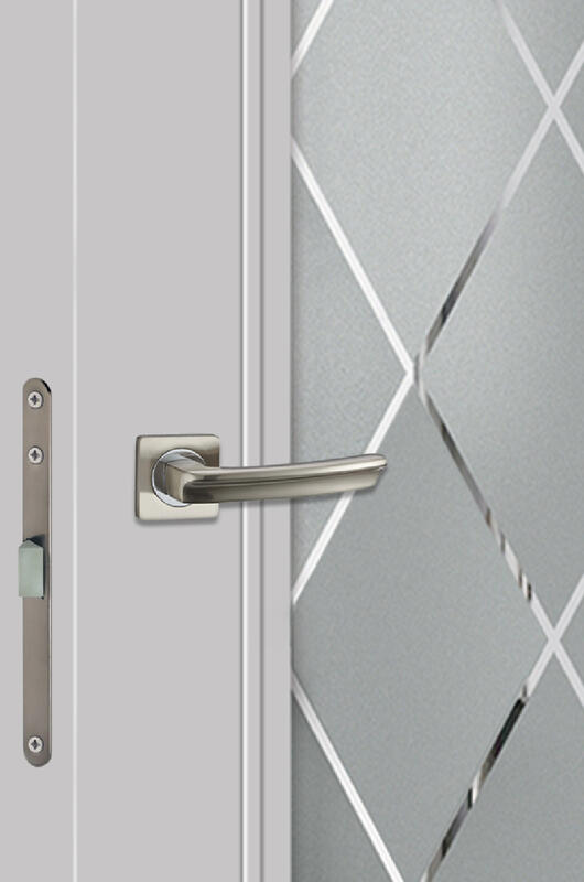 Светло-серый, 600х2000, L, врезка п/з. 1895Р, без врезки п/петли, стекло РОМБ Мателюкс, б/отв. п/фурнитуру