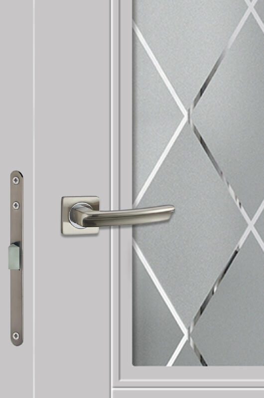 Светло-серый, 900х2000, L, врезка п/з. 1895Р, без врезки п/петли, стекло РОМБ Мателюкс, б/отв. п/фурнитуру