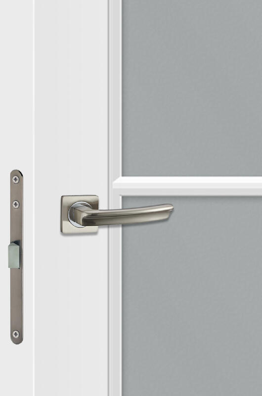 Белый, 900х2000, LR, врезка п/з. 1895Р, без врезки п/петли, стекло Мателюкс, б/отв. п/фурнитуру