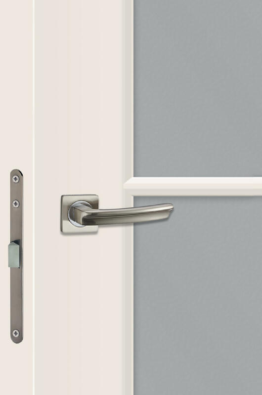 Слоновая кость, 900х2000, LR, врезка п/з. 1895Р, без врезки п/петли, стекло Мателюкс, б/отв. п/фурнитуру