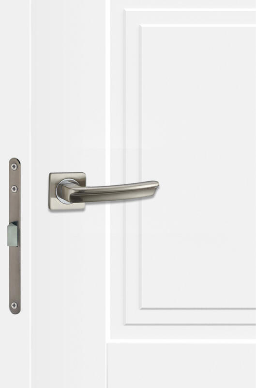 Белый, 600х2000, LR, врезка п/з. 1895, без врезки п/петли, б/отв. п/фурнитуру