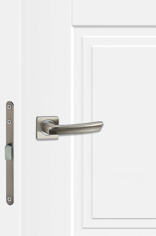 Белый, 600х2000, LR, врезка п/з. 1895, без врезки п/петли, б/отв. п/фурнитуру