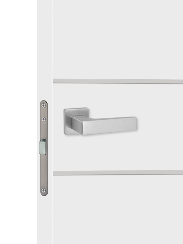 Белый, 700х2000, LR, б/врезки замка и петель, молдинг цвет алюм.