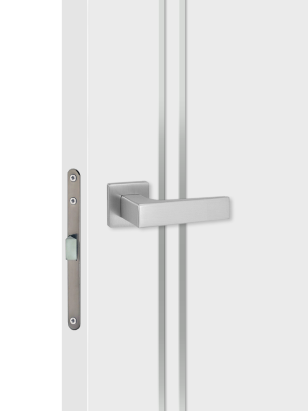 Белый, 900х2000, LR, б/врезки замка и петель, молдинг цвет алюм.