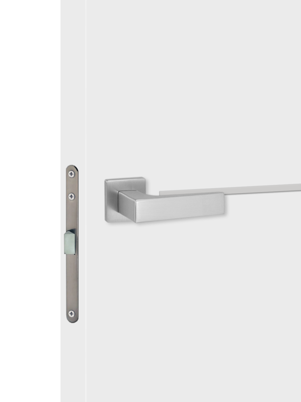 Белый, 600х2000, LR, б/врезки замка и петель, молдинг цвет алюм.