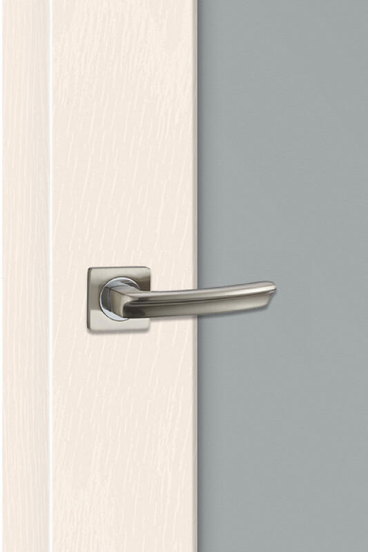 Молочный текстурированный, 600х2000, LR, б/врезки замка и петель, стекло Мателюкс, прямая филенка