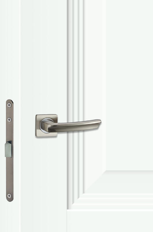 Эльбрус, 700х2000, LR, б/врезки замка и петель