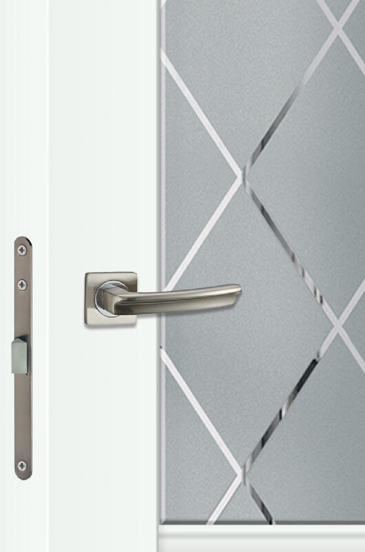 Эльбрус, 600х2000, LR, б/врезки замка и петель, стекло РОМБ светлый